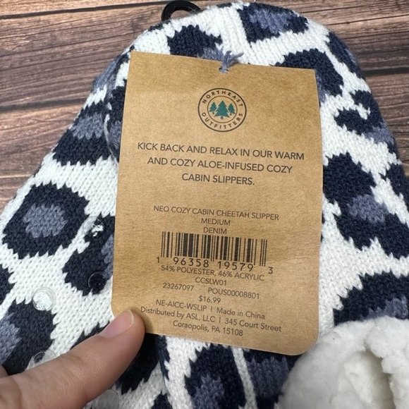 NWT Northeast Outfitters Women's Cozy Cabin Slippers Size Medium (Cheetah) - Picture 6 of 8